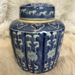 Vintage Blue White Chinese Ginger Tea Jar With Lid Urn Ceramic Vase Pottery Pot