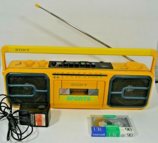 Vintage 80s Sony Sport Cfs - 950 Boombox Cassette Am/fm Radio,  Bonus Tape