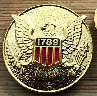 Usms - Us Marshals Service Center Seal Gold Version Lapel Pin