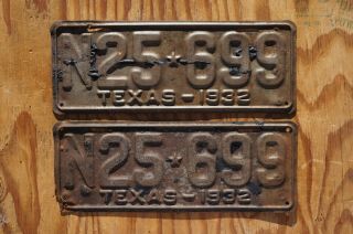 1932 Texas Passenger License Plate Pair / Set