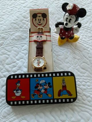 Vintage Disney Minnie Mouse Watch W/porcelain Minnie Mouse Statuette
