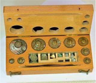 Complete Set Of Brass Weights,  Scales In Grams,  Good Cond.  Box 6 In.  Wide
