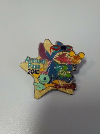 Htf Hkdl 2010 Passholder Exclusive Stitch & Scrump Pin (disney Lollipops Star)