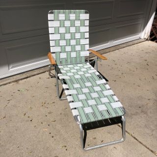 Vintage Retro Aluminum Webbed Folding Lawn Lounge/chaise