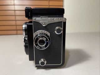 Vintage YASHICA MAT EM Copal MXV Camera 120 Roll Film MEDIUM FORMAT 2
