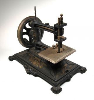 Antique German MULLER 12 Hand Crank Cast Iron Miniature Sewing Machine 2