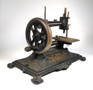 Antique German MULLER 12 Hand Crank Cast Iron Miniature Sewing Machine 3