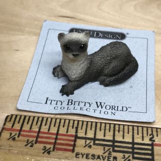 Vintage 1996 Itty Bitty World By United Design Ferret Figurine Ibc - 392 Resin