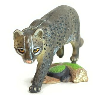 Weekly Japanese Natural Monument Mini Figure 1 Iriomote Wild Cat Kaiyodo Japan