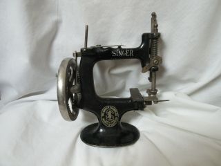 Antique Singer Toy Hand Crank Sewing Machine No.  20