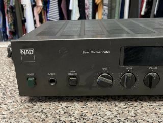 Nad Electronics Stereo Receiver 7020e Am/fm 240v 50hz 150w.  Pat.  Vintage