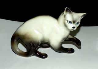 Vintage Siamese Cat Figurine 7 Inches Long Sweet