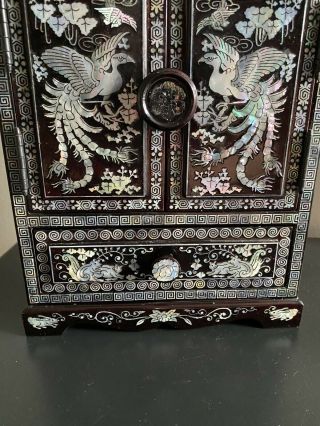 Vintage Black Lacquer w/ Mother of Pearl Inlay Oriental Jewelry Box Phoenix Bird 2