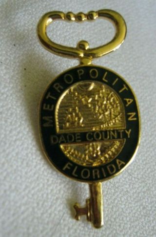 Pre - 1997 Metropolitan Dade County Blue Enameled Gold Key 1 1/2 " Lapel Pin Lqqk