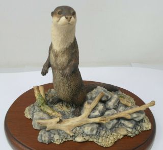 Otter On Rocks Border Fine Arts Figurine On Plinth By Ray Ayres 1986