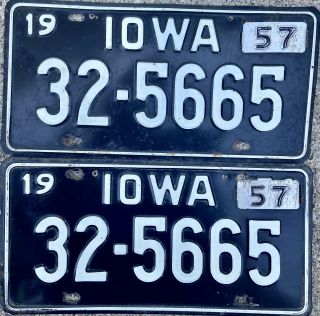 Iowa License Plates 1957 Matching Pair Emmet County 32 - 5665