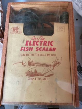 Vintage Bear Paw Electric Fish Scaler In Wood Box Well
