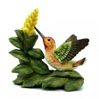 Bronson Collectibles Allen’s Hummingbird With Aphelandra Flower Figurine China