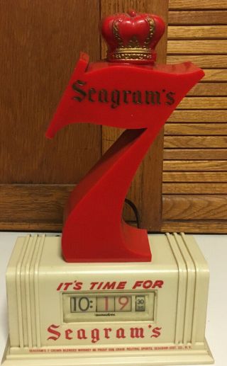 Vintage Seagram’s 7 " It’s Time For Seagrams " Bar Light With Clock