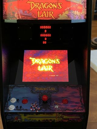 Replicade Wave Toys Dragon ' s Lair Mini Arcade Machine DON BLUTH 2