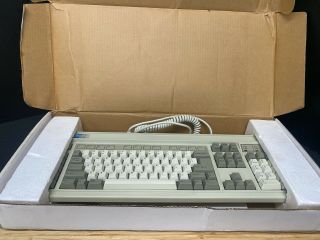 Vintage Northgate Omnikey 102 Keyboard White Alps Switches W/ Box -