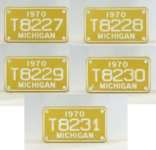 Set Of Five 1970 Michigan Motorcycle License Plates - Consecutive Numbers