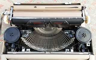 Vintage Scheidegger Princess - Matic Typewriter German 60 ' s Museum Quality 2