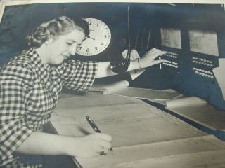 1940S VINTAGE PHOTOGRAPH ALBUM BELONGED TO 1ST FEMALE RAILROAD DISPATCHER 3