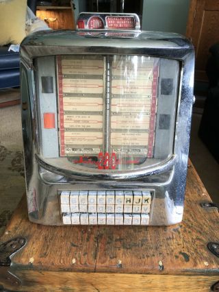 Vintage Seeburg 200 Wall - O - Matic Jukebox Table Top Selector With Key