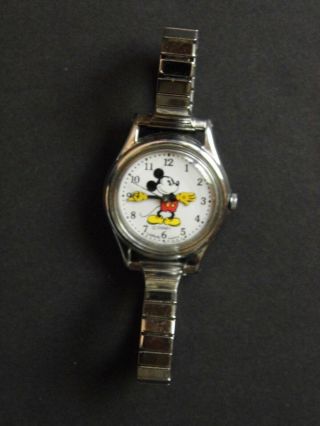 Vintage Lorus Mickey Mouse Ladies watch WITH BATTERY V515 - 6128HR 2