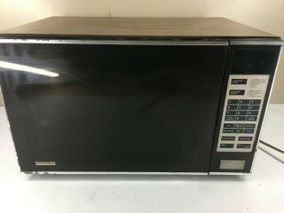 Montgomery Ward Microwave Oven Ksa - 8137a Vintage Counter Top