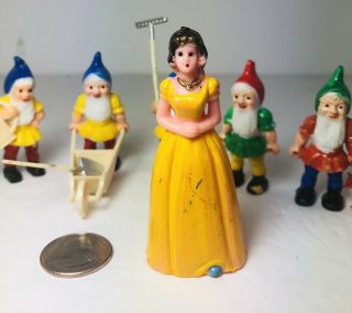 Mini Snow White and The 7 Dwarfs Collectible Toys and Decoration 2