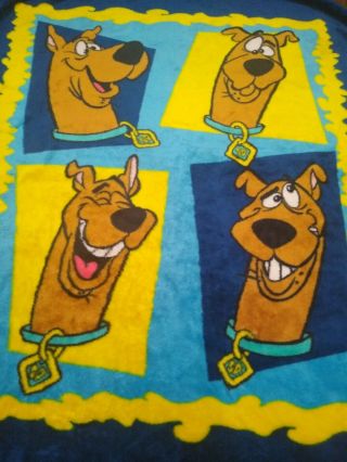 Scooby Doo Plush Throw Fleece Blanket Very Rare Cartoon Network vtg dog blue 2