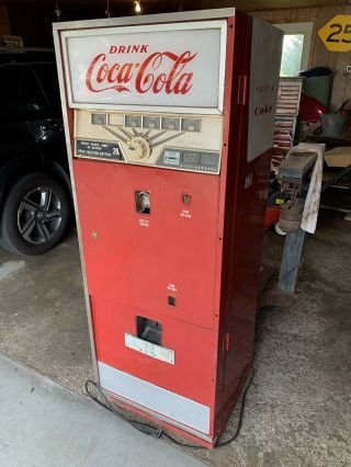 Vintage 1960s 1970s Coke Vending Machine Coca - Cola Soda Advertising