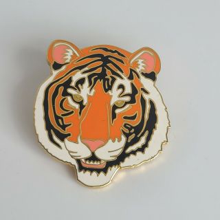 2001 Disney Pin Trading Tiger Orange,  Black And White With Gold Tone