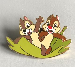 Disney - Dlrp Chip And Dale On A Leaf Pin