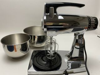 Vintage Sunbeam Chrome Mixmaster 10 Speed Stand Mixer Bowls & Beaters