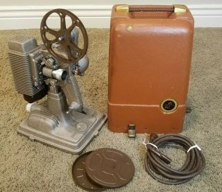 Vintage Revere Eight Model 85 8mm Projector W/ Carrying Case |,