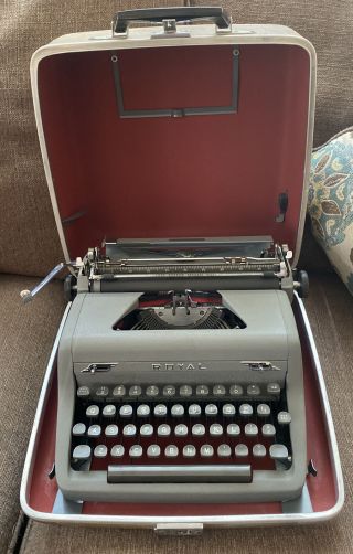 Vintage 1950 Royal Quiet De Luxe Typewriter With Case Red Gray Euc