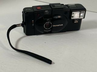 Olympus Xa2 35mm Film Camera Zuiko Lens W/ Electronic Flash A11 Rare Vintage