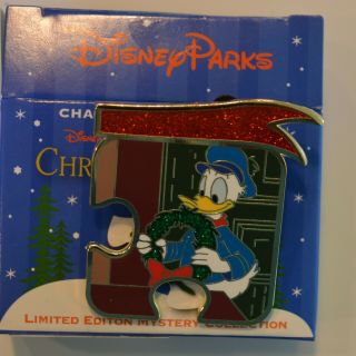 Disney ' s Christmas Carol Character Connection Trading Pin - Donald Duck 3