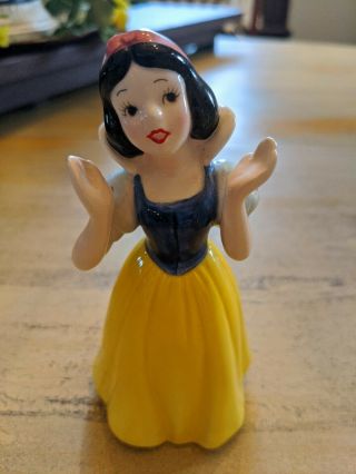 Disney Snow White Ceramic Figurine Figure Malaysia - 5.  75 " Tall Vintage