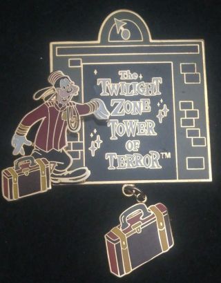 Wdw Goofy Twilight Zone Tower Of Terror Goofy Bellhop Suitcase Dangle Disney Pin