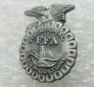 Vintage Vocational Ffa Agriculture Future Farmers Of America Lapel Pin (a59)