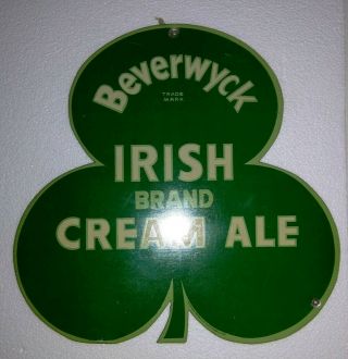 Beverwyck Irish Cream Ale TOC CloverLeaf Figural Beer Sign Albany York 11x11 2