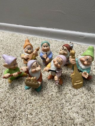 Disney Snow White & Seven 7 Dwarf Ceramic Figure Set