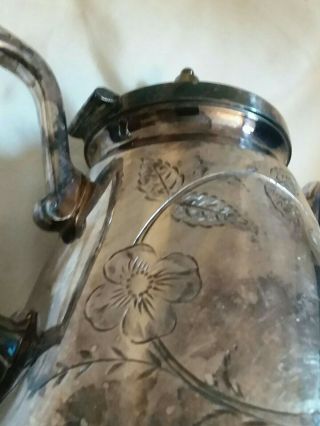 Wilcox silverplate Co.  Quadruple Plate Teapot 2
