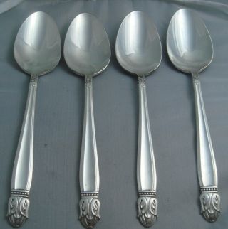 Holmes And Edwards Danish Princess Silverplate Oval Soup Spoons (group Of Four)