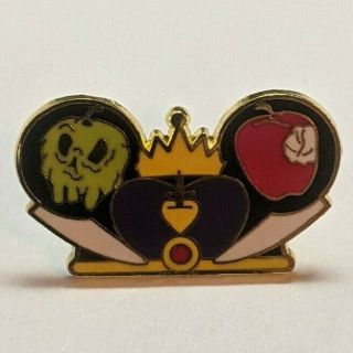 2012 Evil Queen Earhat Ear Hat Mystery Pack Snow White Disney Parks Trading Pins