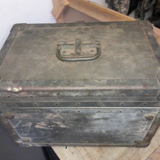 Vintage Military FOOT LOCKER Trunk chest army green 10x 15x 10.  5 